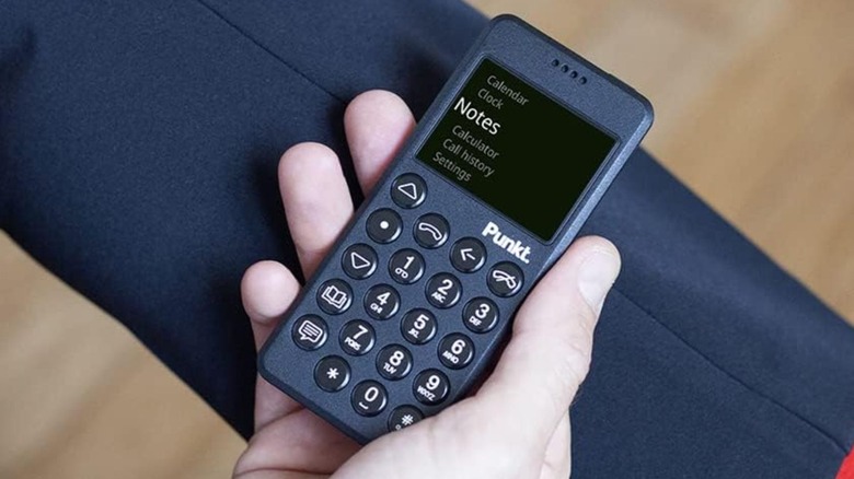 A product render of the Punk MP02 phone.