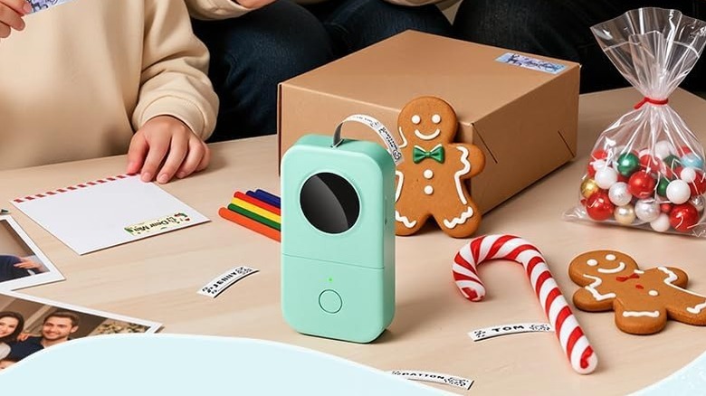 Label maker on table top