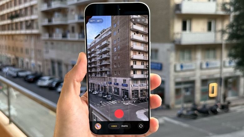 iPhone 17 Pro Max's camera with the Dual Video toggle visible in the upper right corner