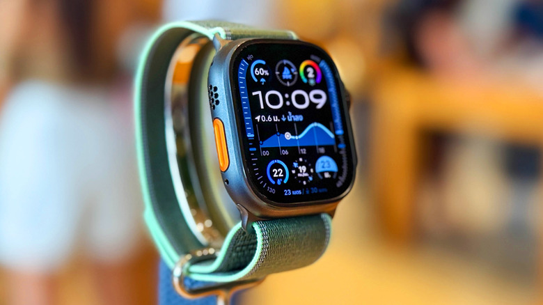 Apple Watch showing multiple complications on the watch face.