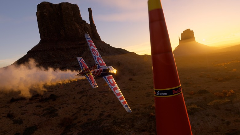 microsoft flight simulator red bull plane obstacle course