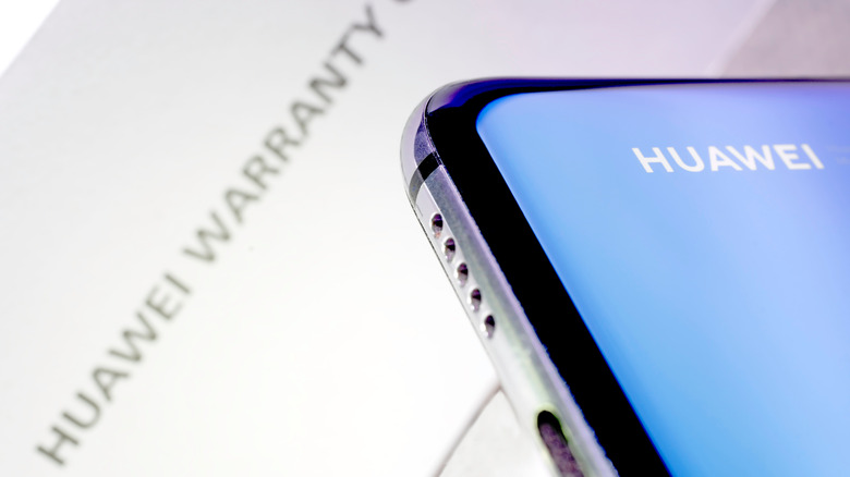 Huawei P20 pro phone and product warranty label