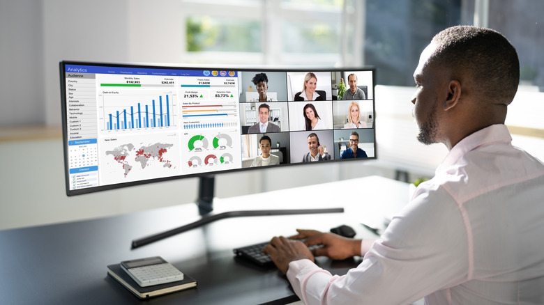 Opening multiple tabs on an ultrawide monitor