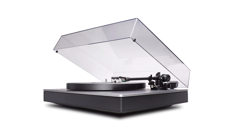 The Cambridge Audio Alva TT V2 on a white background