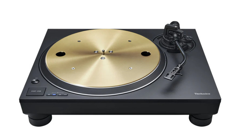 The Technics SL-1300G on a white background