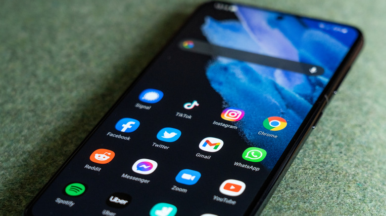 Close-up showing a range of apps and a Google search bar on Samsung Galaxy S21