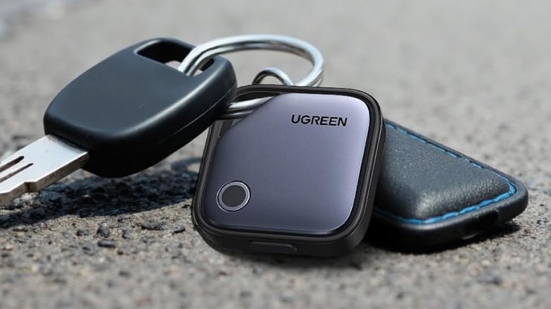 The Ugreen Finder Duo attached to a key ring.