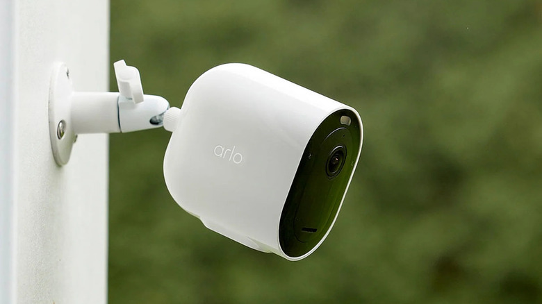 Arlo Pro (6th Gen) attached to side of molding