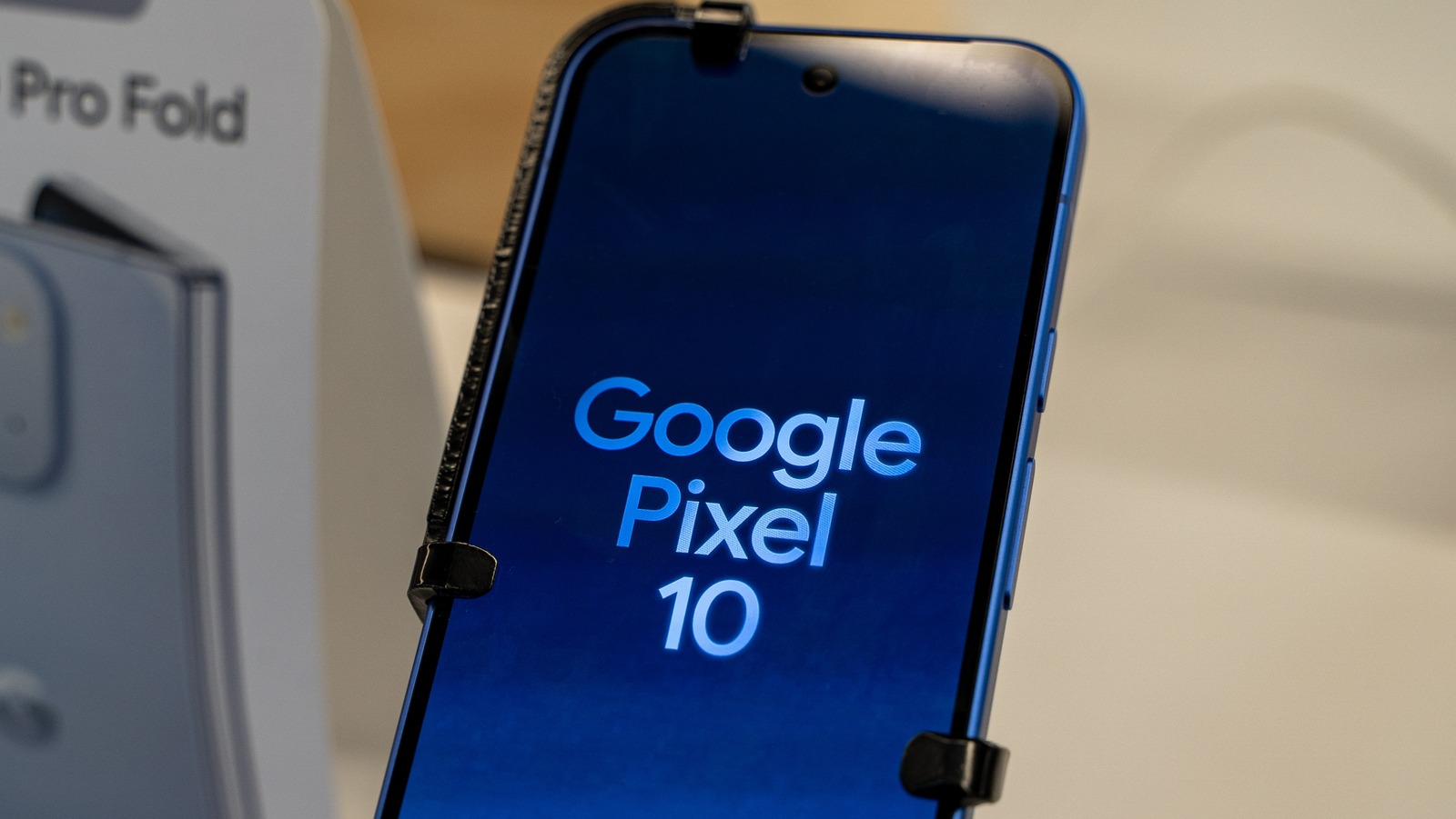 4 Android Phones More Powerful Than The Google Pixel 10 – BGR
