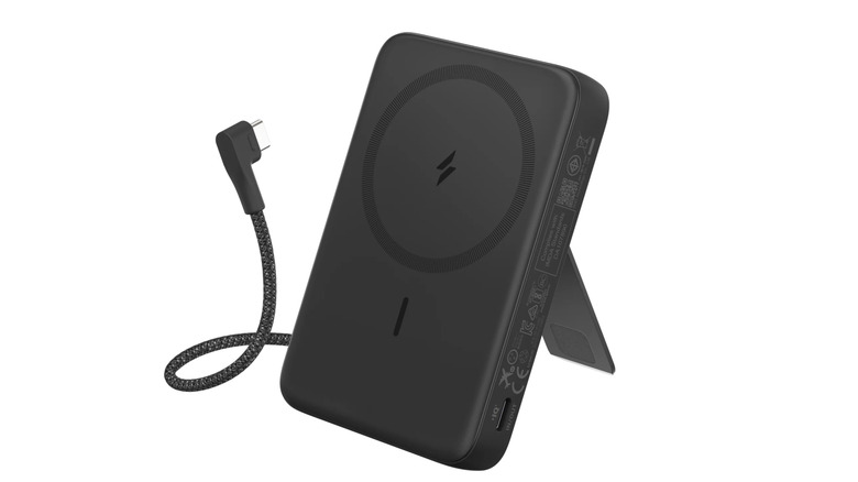 The Anker Zolo Magnetic Power Bank (A1685).