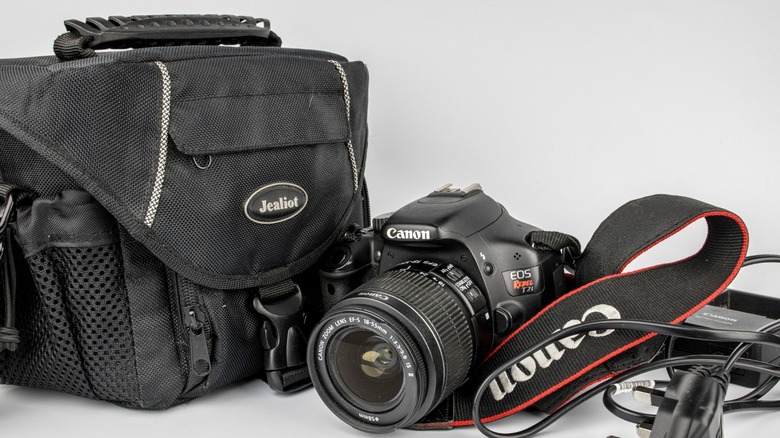 a cheap camera bag with a Canon EOS Rebel T2i camera