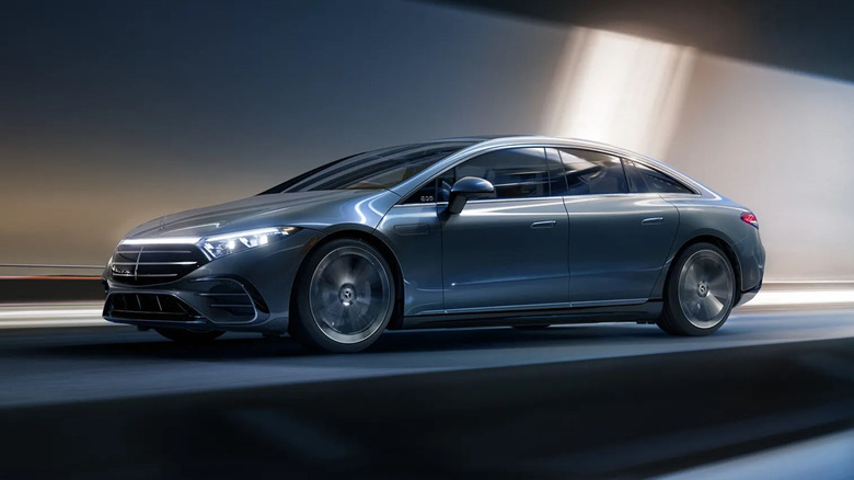 A Mercedes-Benz EQS 450+ driving through a tunnel