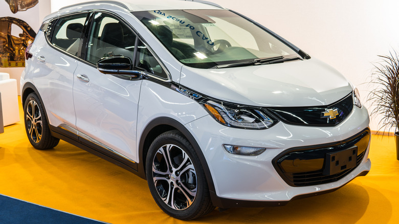 Photo of a white 2017 Chevy Bolt