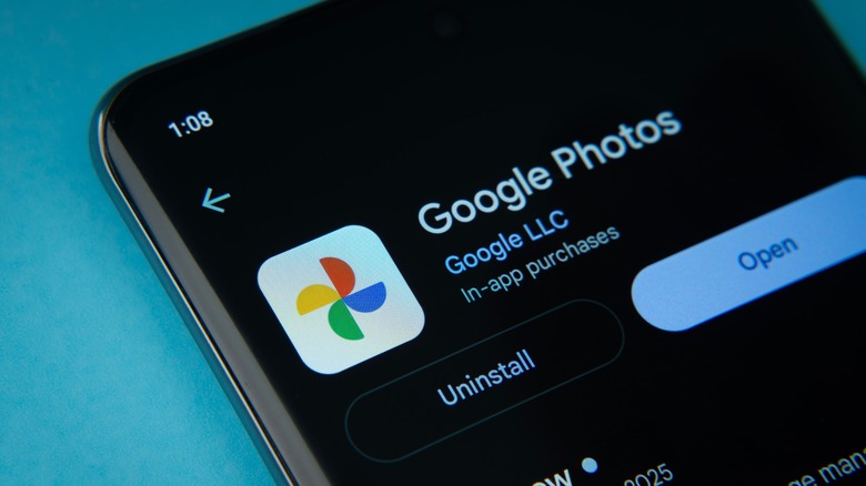 A smartphone showing the Google Photos app download page in the Google Play Store.