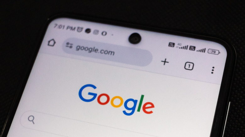 Google open in Chrome on an Android smartphone
