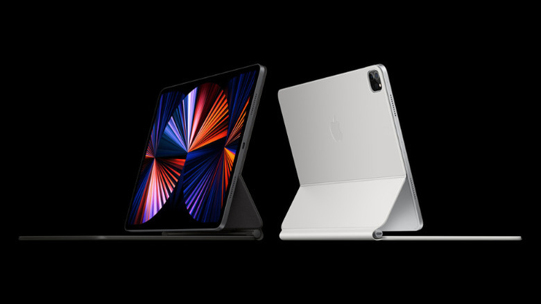 2021 iPad Pro with Magic Keyboard