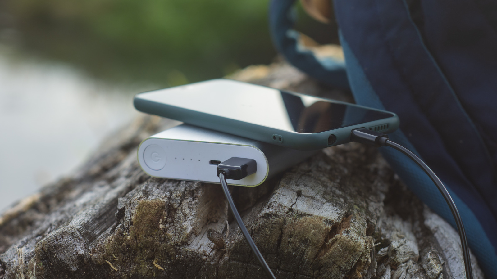 4 Signs Your Power Bank Is No Longer Safe To Use