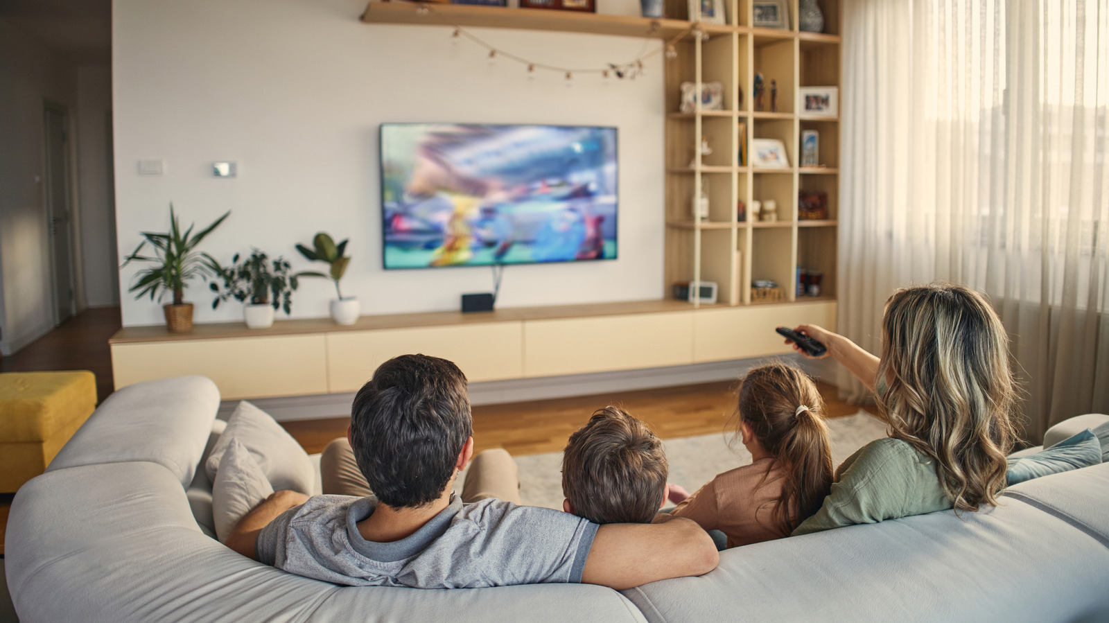 4 Smart TV Settings You Should Change ASAP, According To Consumer Reports