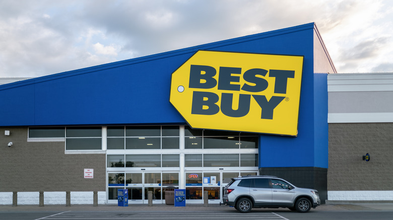 The exterior of a Best Buy.
