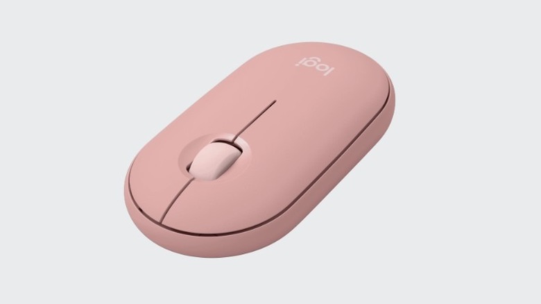 Logitech Pebble Mouse 2 M350s in light pink color.