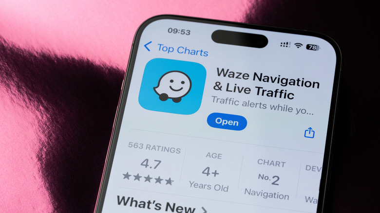 waze app page in iphone app store