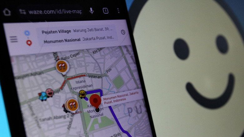 live waze map with nearby drivers visible