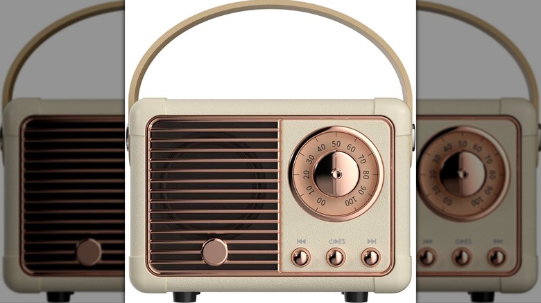 A Dosmix Retro Bluetooth Speaker.