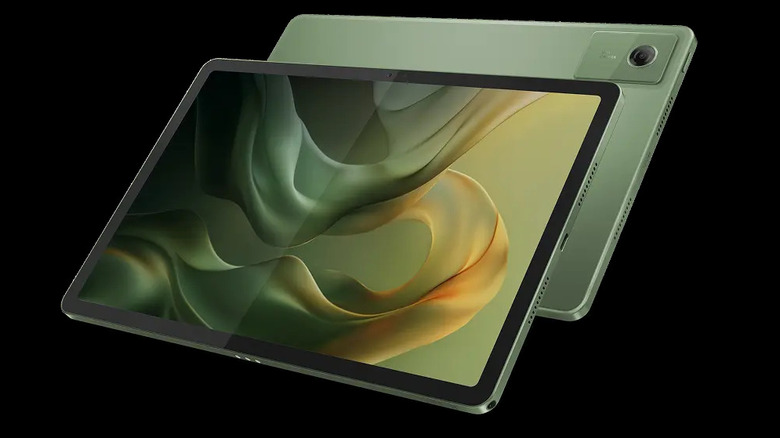 Motorola Moto Pad 2026 shown from the front and back on a black background.