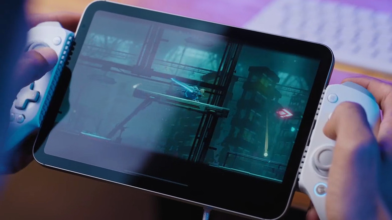 GameSir G8+ MFi connected to iPad while playing a game