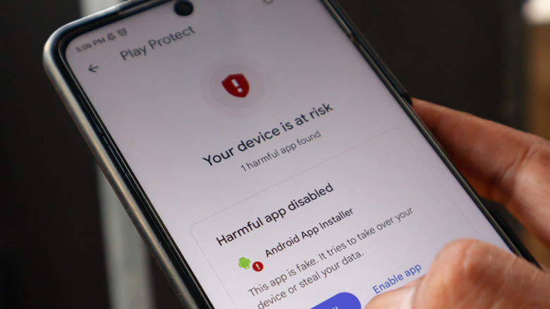 Play Protect on screen showing warning for a harmful app