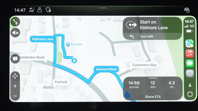 apple maps on carplay with navigation turned on