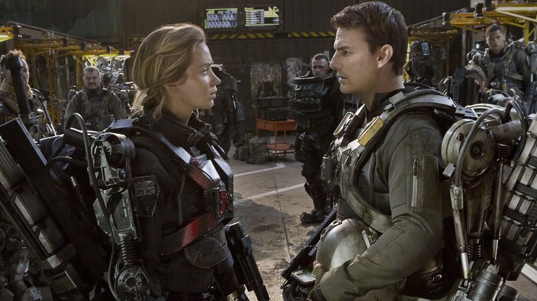 Sergeant Rita Vrataski (Emily Blunt) facing Major William Cage (Tom Cruise) in Edge of Tomorrow