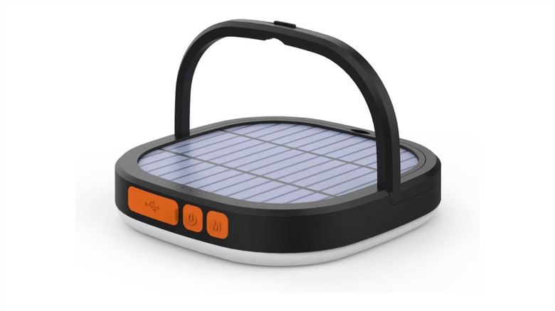 The Samuun solar camping lantern against a white background