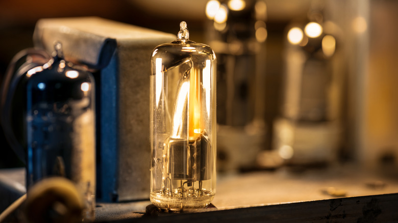 A powered vacuum tube