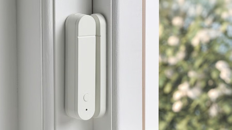 Ikea Myggbett Door/Window Sensor installed on windowsill