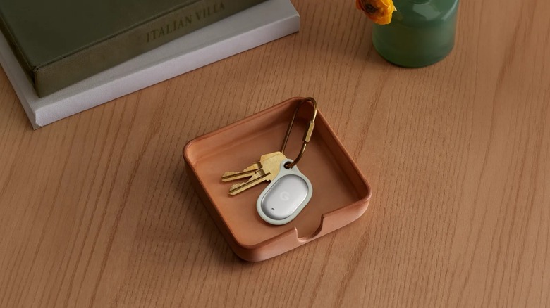 Google Pixel Tag attached to keys on table