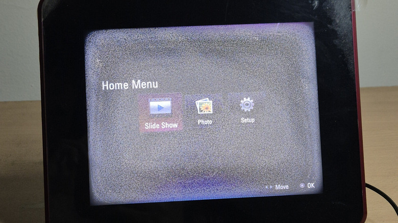 digital photo frame with the home menu showing up