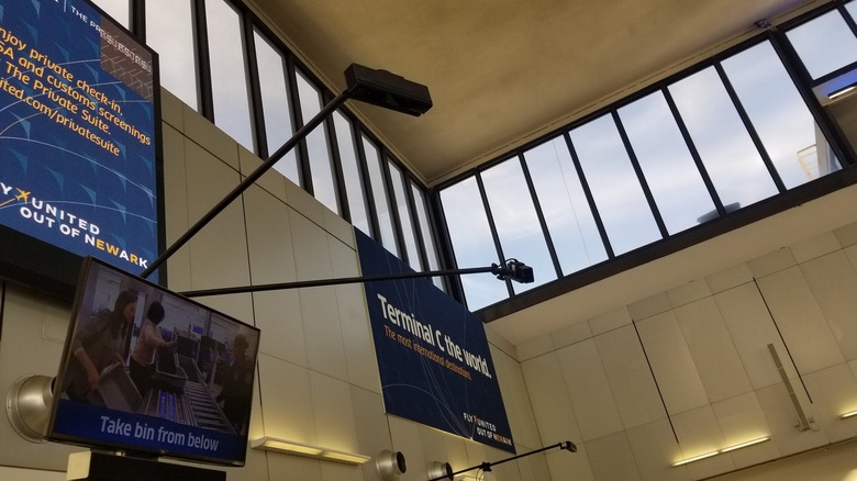 TSA in Newark airport using Kinect cameras for CCTV