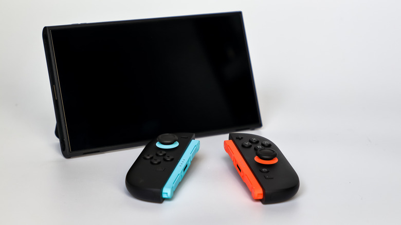 A Nintendo Switch 2 with the JoyCon detached