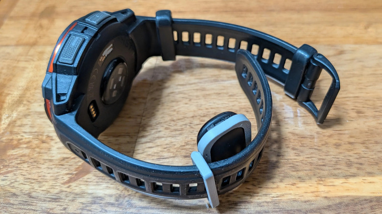 A 3D-printed Fitbit air clip