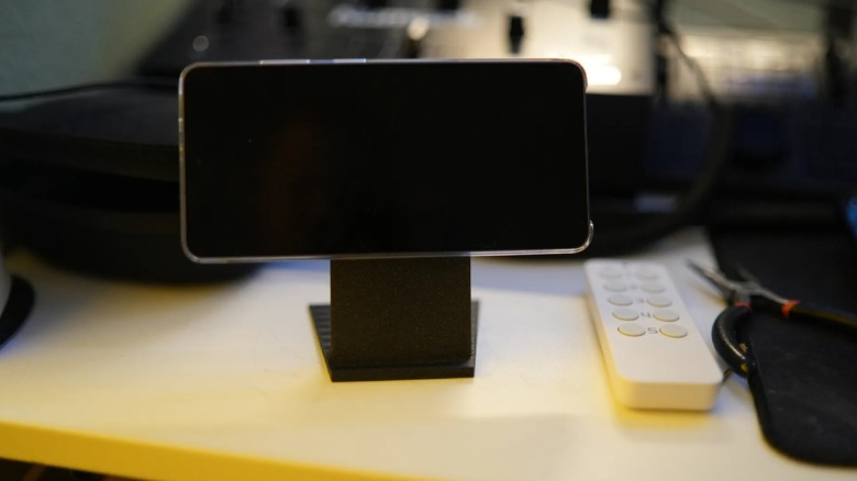 A Samsung Galaxy S26 Ultra on a 3D-printed magnetic stand.