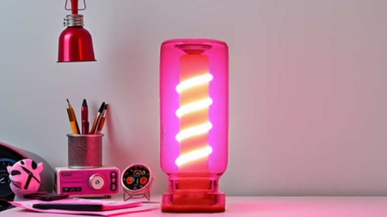 USB light with spiral filament glowing pink