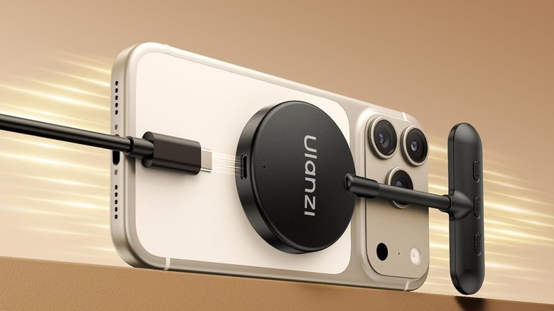 The ULANZI M10 Magnetic Selfie Light.