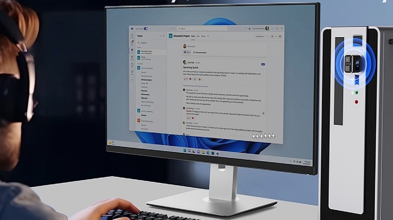 Meatanty USB mouse jiggler device plugged into a desktop.