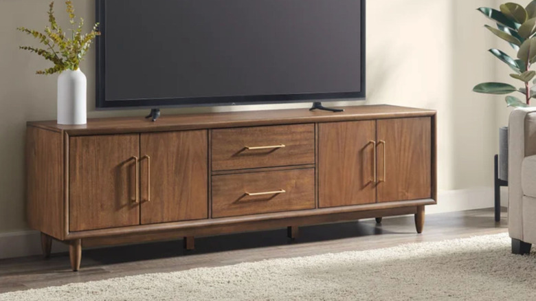 A TV on the Bayside Furnishings Puerta Del Sol TV console