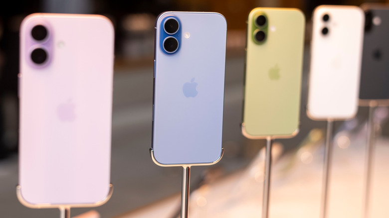 Various iPhone 17 models on display