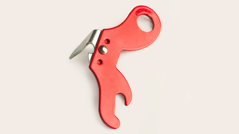 japanese-style can opener