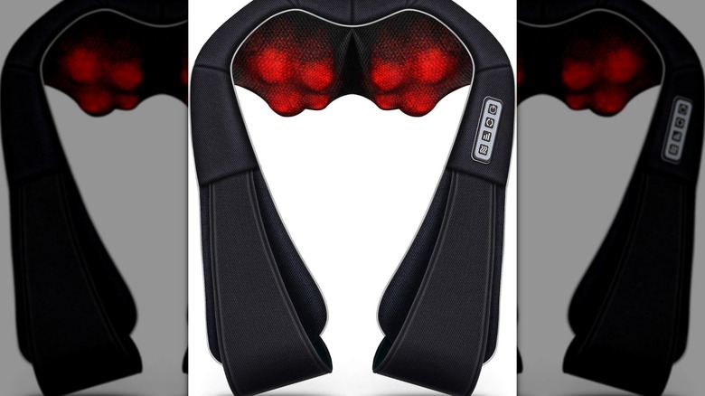 A Viktor Jurgen Neck and Shoulder Massager with its massage pads highlighted.