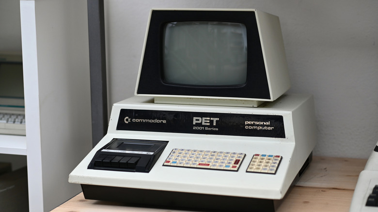 A Commodore Pet 2001 computer