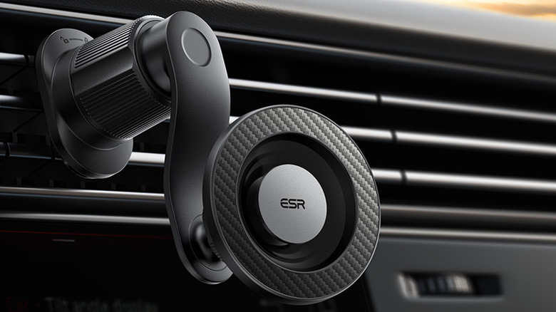ESR OmniLock for MagSafe Car Mount clipped into car vent